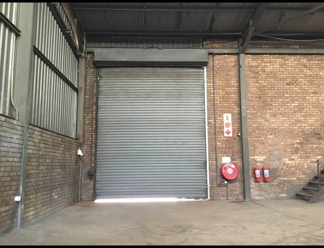 510M² WAREHOUSE TO LET IN WADEVILLE